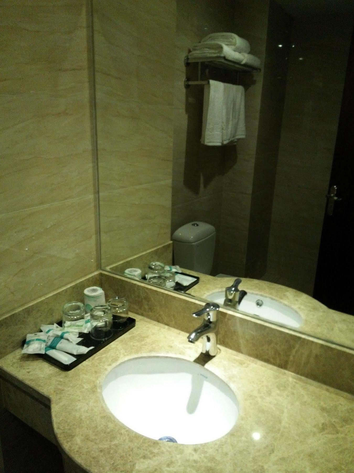 Chengdu Airport Ruijia Hotel Eksteriør billede